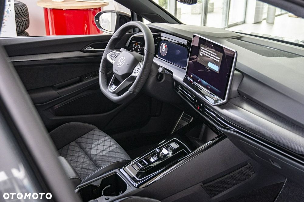 Volkswagen Golf - 25