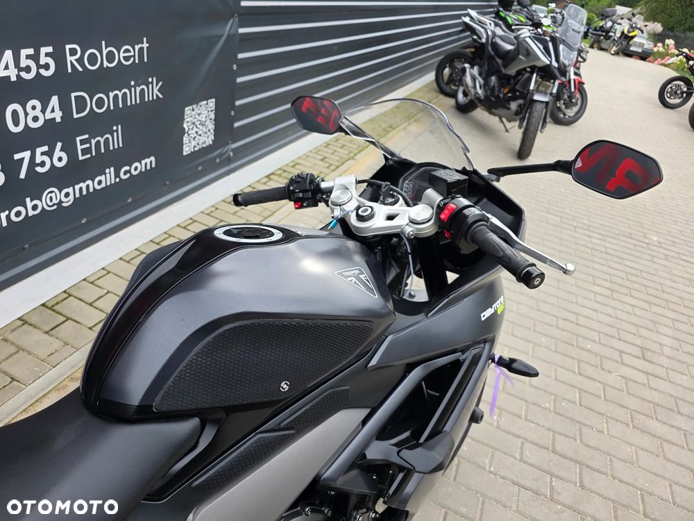 Triumph Daytona - 25