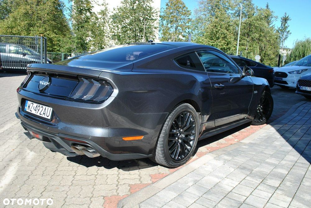 Ford Mustang - 8