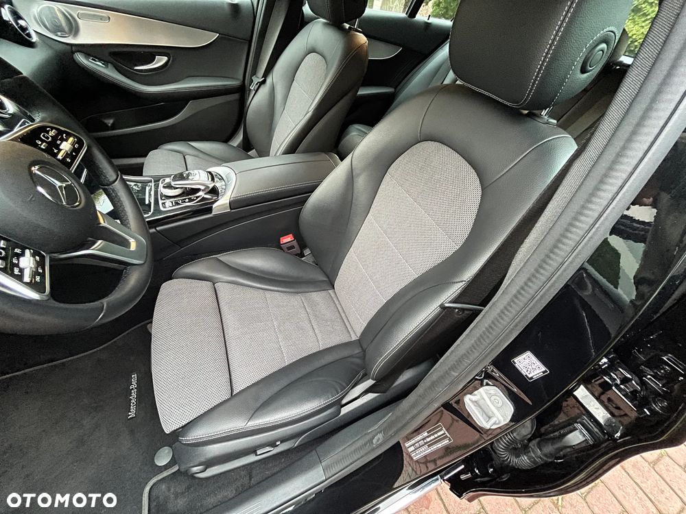 Mercedes-Benz Klasa C 300 de 9G-TRONIC Avantgarde - 34