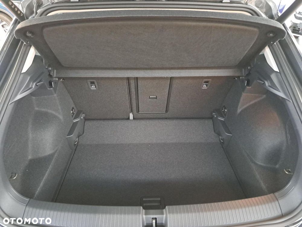 Volkswagen T-Roc - 17
