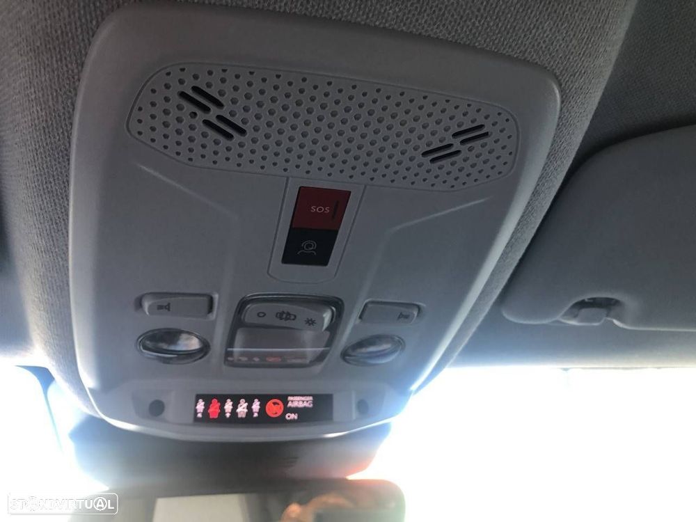 Citroën C4 1.2 Hybrid Max e-DSC6 - 17