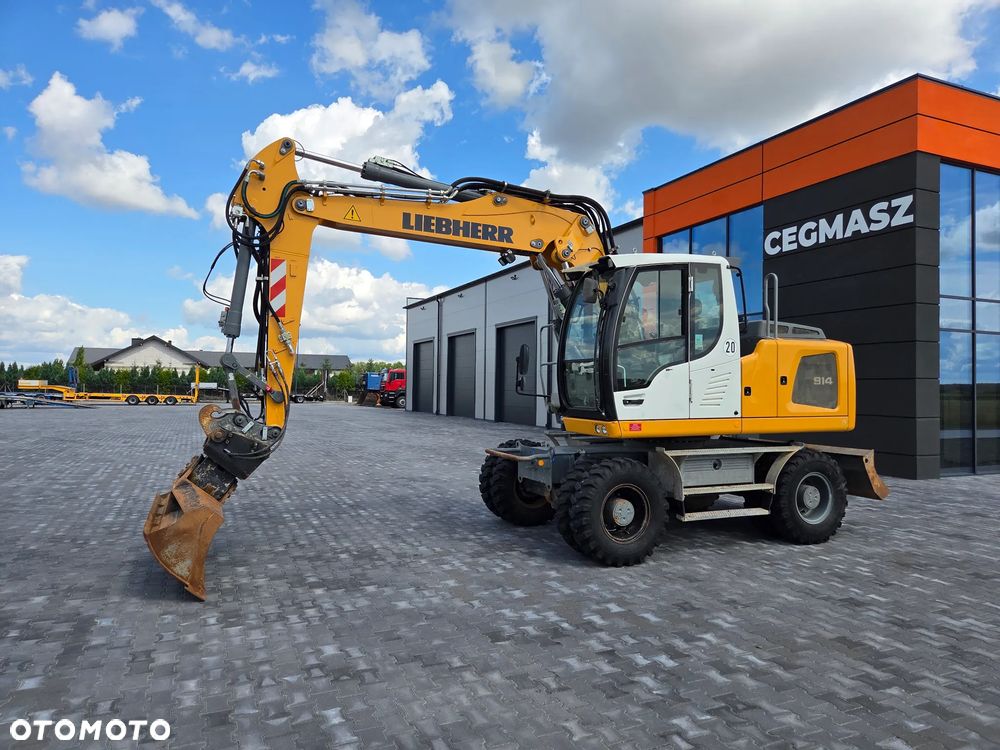 Liebherr A914 / z Niemiec / - 1