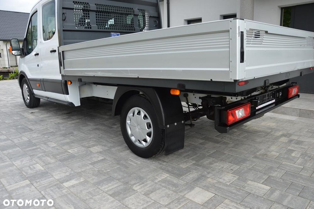 Ford Transit - 12