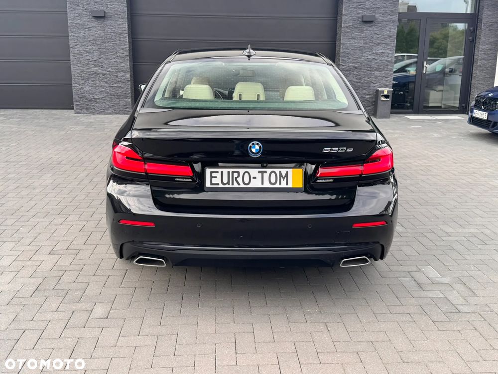 BMW Seria 5 530e Luxury Line sport - 7