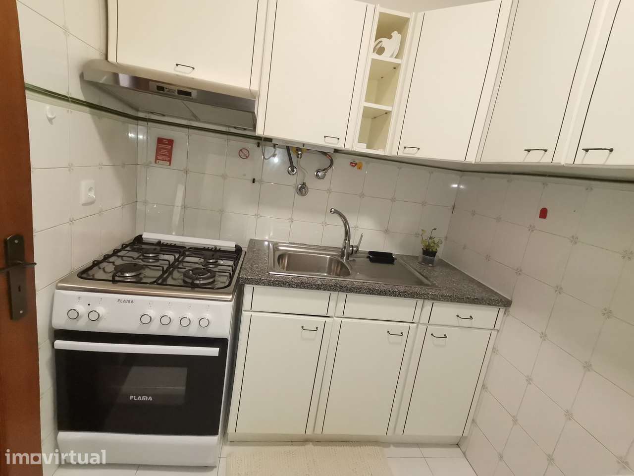 Apartamento T2 com garagem em Coimbra - Grande imagem: 4/16
