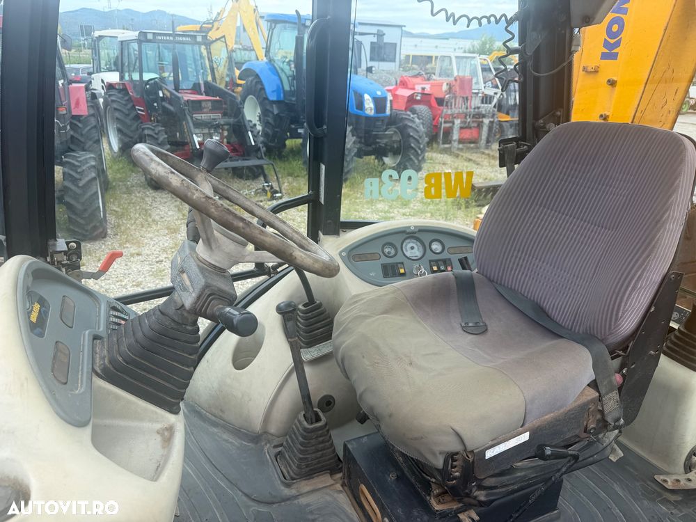 Komatsu Wb93 r2 - 5