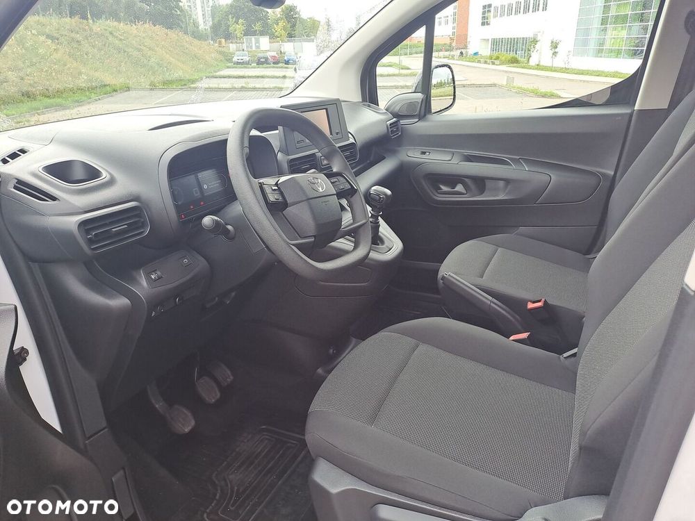 Toyota PROACE CITY - 27