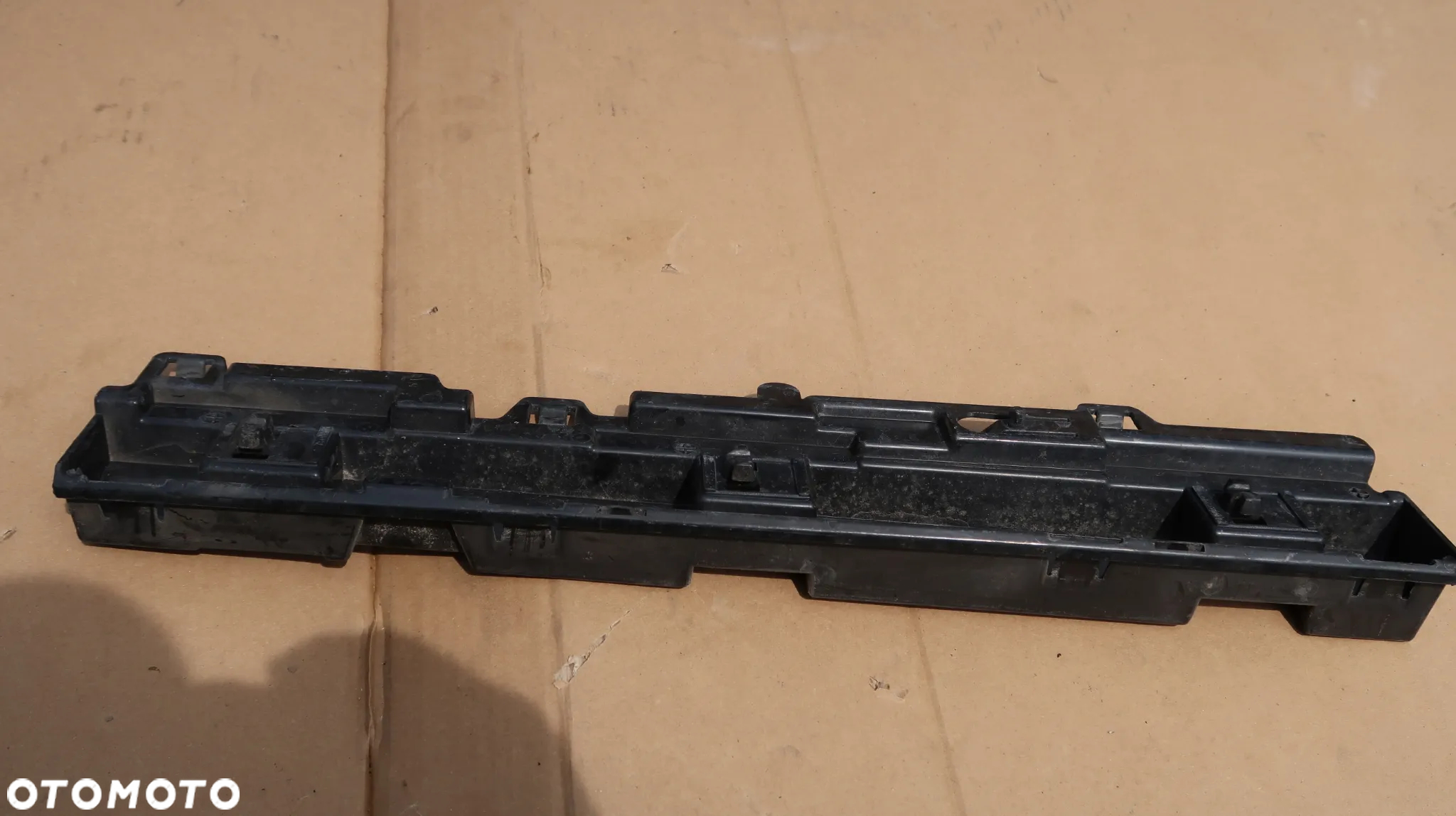 LISTWA PROGOWA LEWA BMW f80 - 19