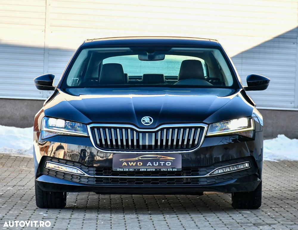Skoda Superb 2.0 TDI DSG Premium Edition - 18