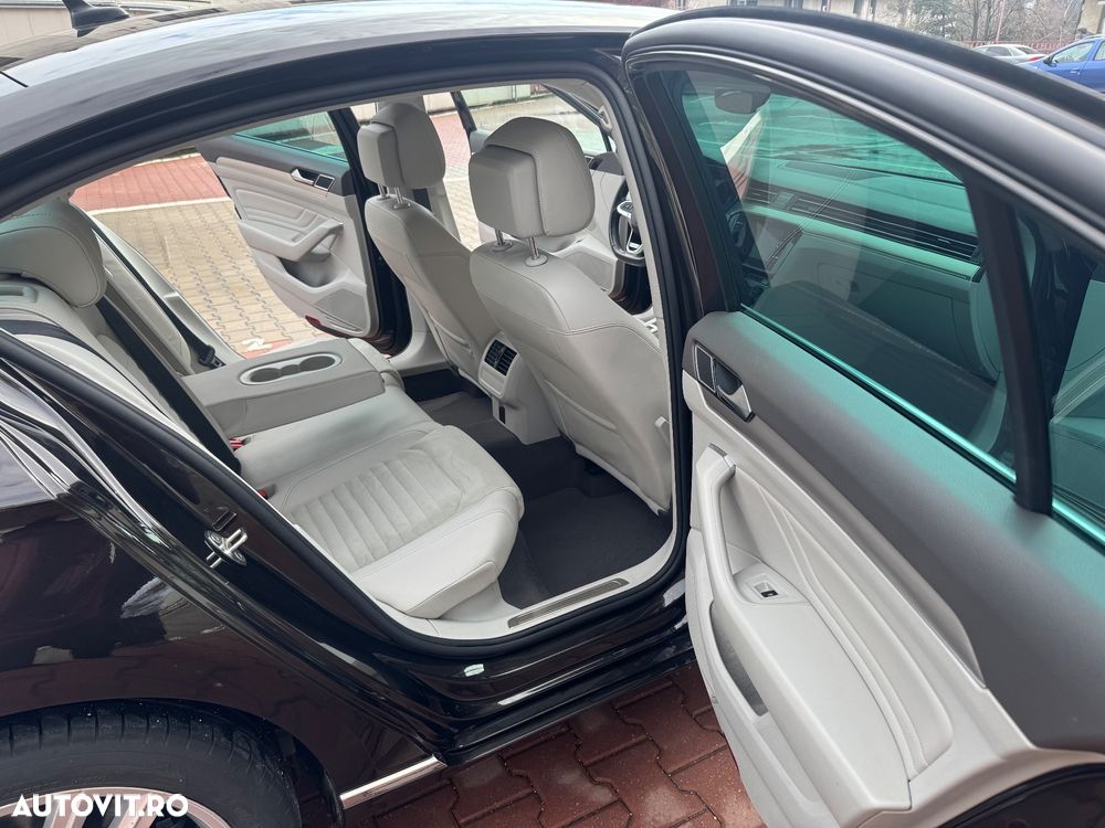 Volkswagen Passat - 14
