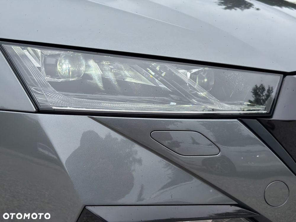 Skoda Octavia 2.0 TDI DSG RS - 11