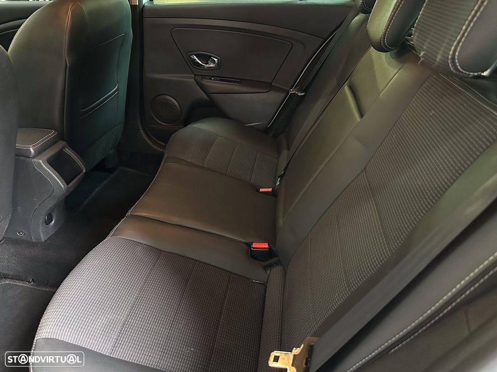 Renault Mégane Sport Tourer 1.5 dCi GT Line SS - 12