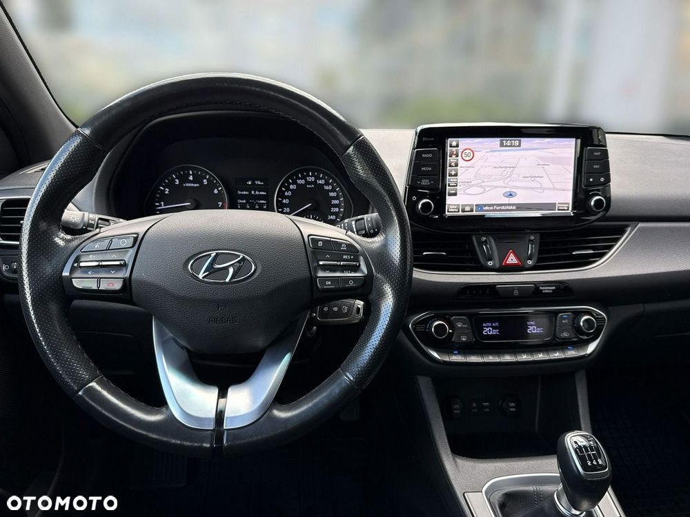 Hyundai i30 1.4 GO - 13
