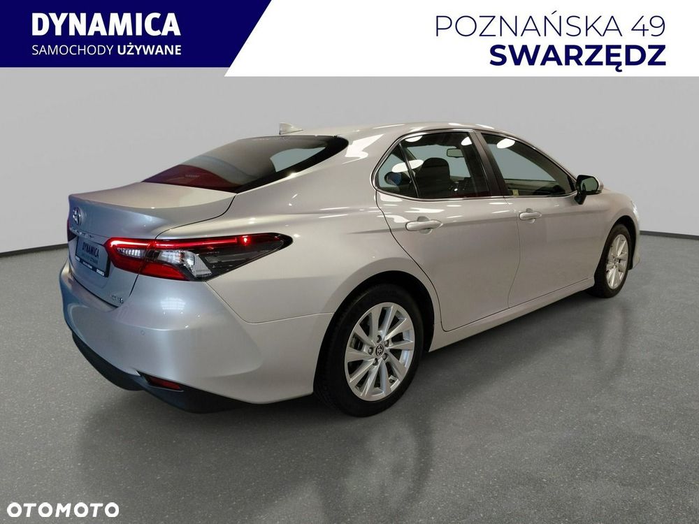 Toyota Camry 2.5 Hybrid Comfort CVT - 8
