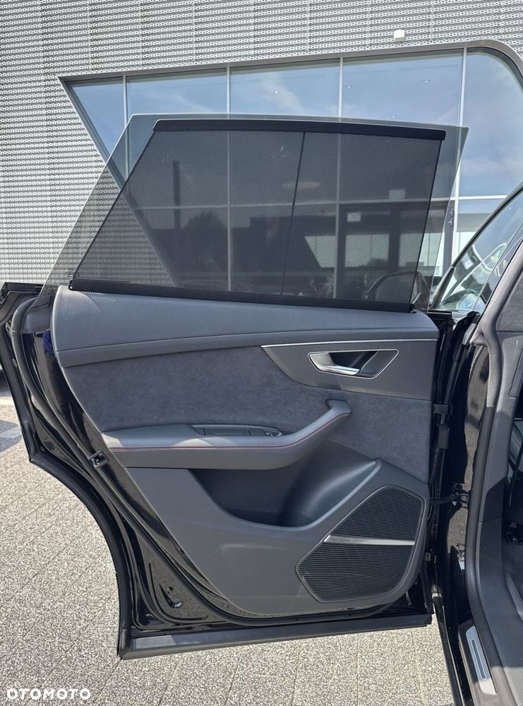 Audi RS Q8 - 25