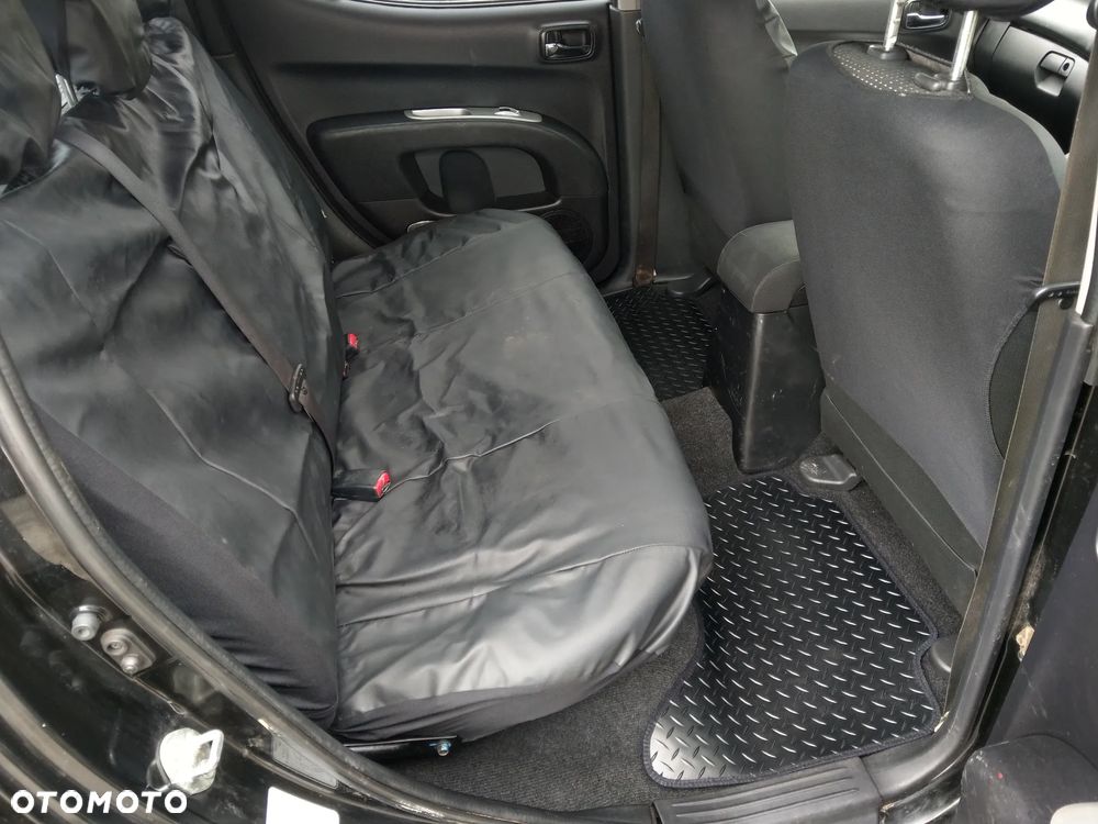 Mitsubishi L200 - 10