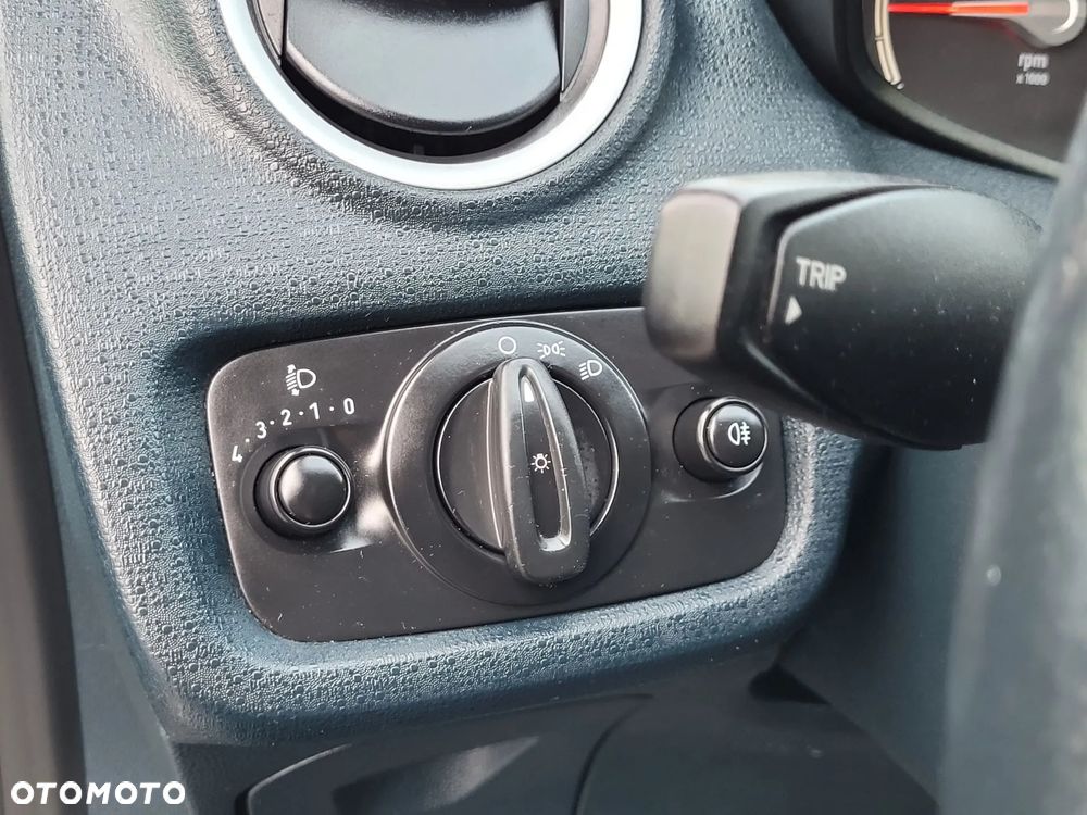 Ford Fiesta 1.25 Trend EU5 - 23