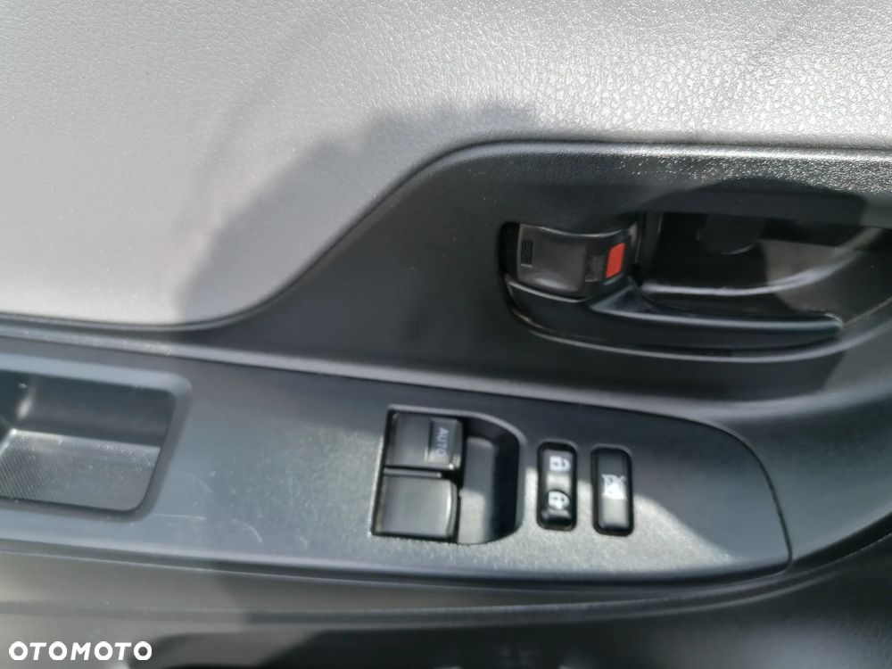 Toyota Yaris 1.5 Active - 10