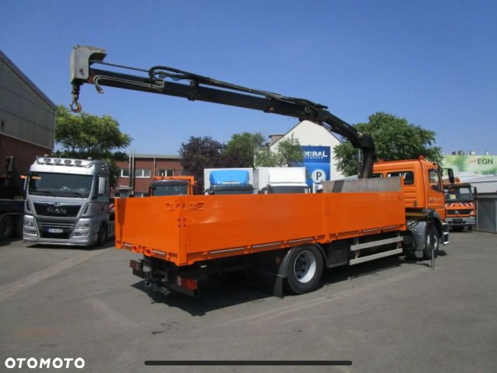 Mercedes-Benz 1833L - 8