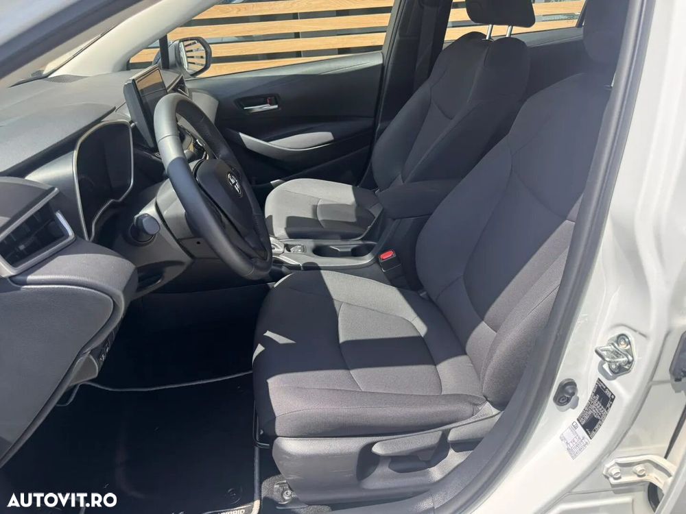 Toyota Corolla - 10