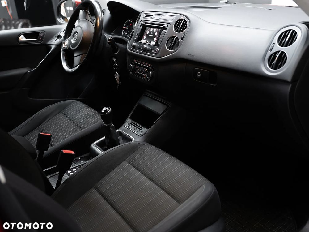 Volkswagen Tiguan - 13