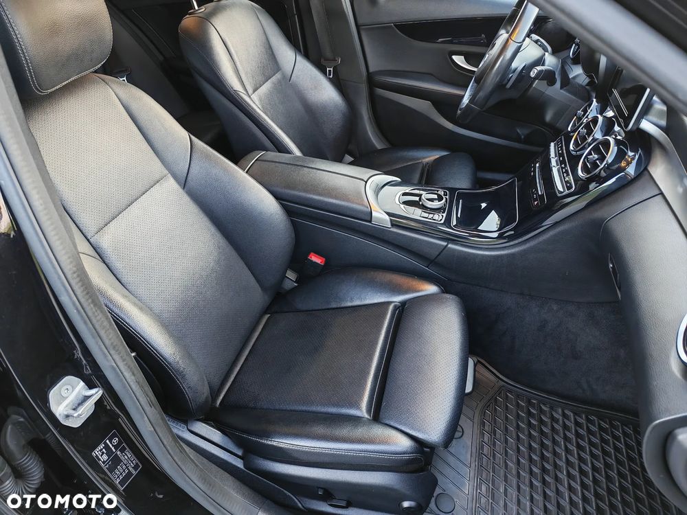 Mercedes-Benz Klasa C 200 d 7G-TRONIC - 38