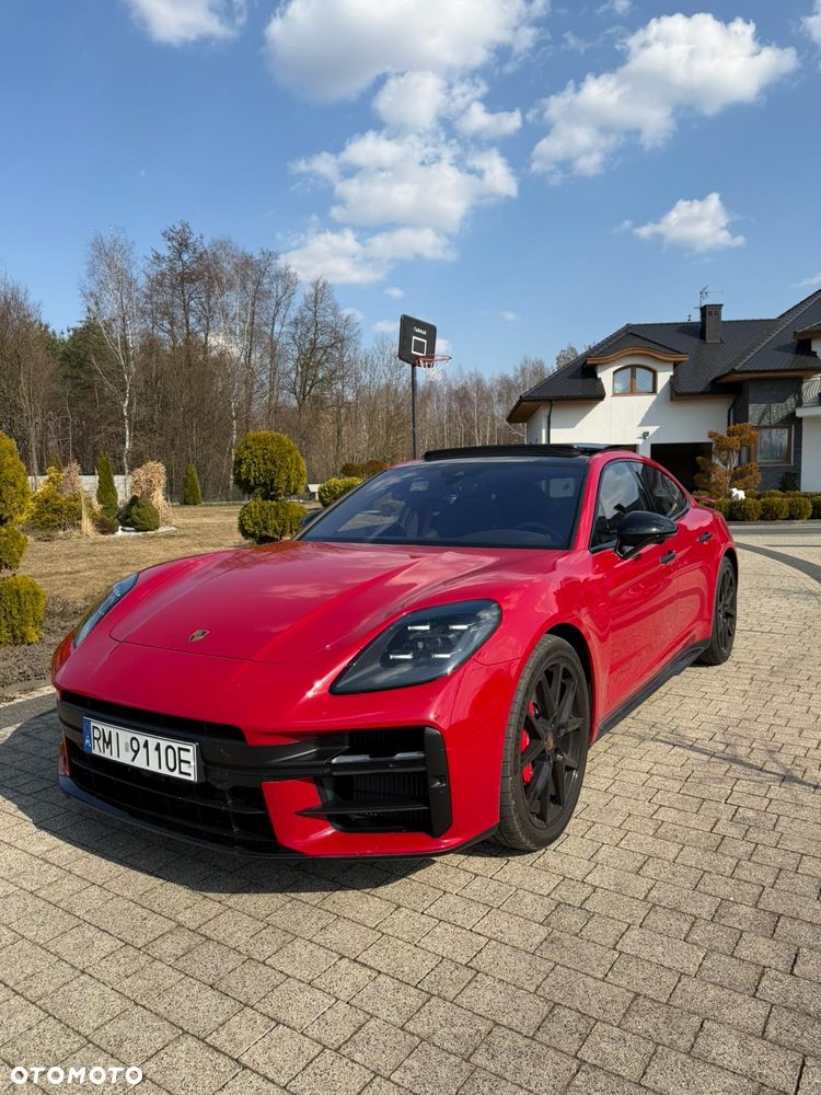 Porsche Panamera - 1