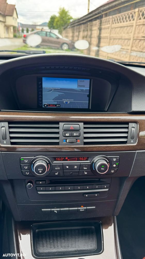 BMW Seria 3 320d EfficientDynamics Edition - 5