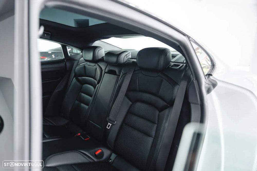 Porsche Taycan 4S Bateria Performance Plus - 54
