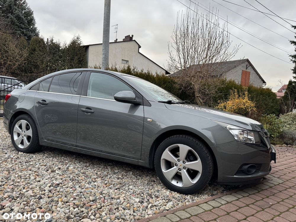 Chevrolet Cruze 1.8 LT - 3