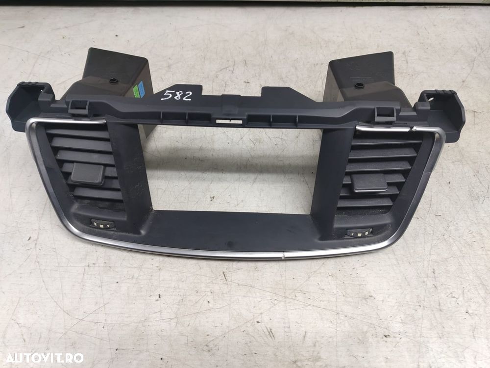 Grila ventilatie bord 9686445277 Peugeot 508 1 [2010 - 2014] 2.0 hdi - 1