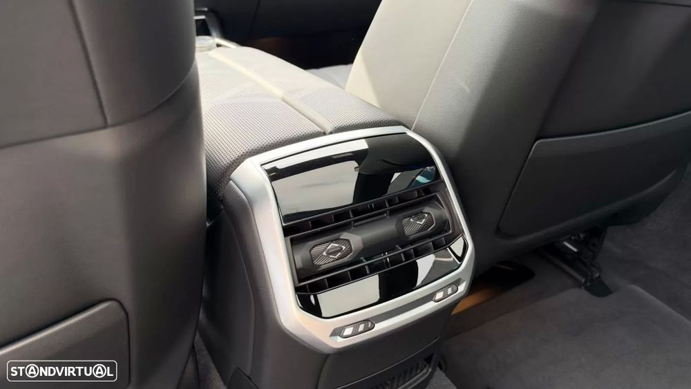 BMW i7 xDrive60 Pack Desportivo M Pro - 19