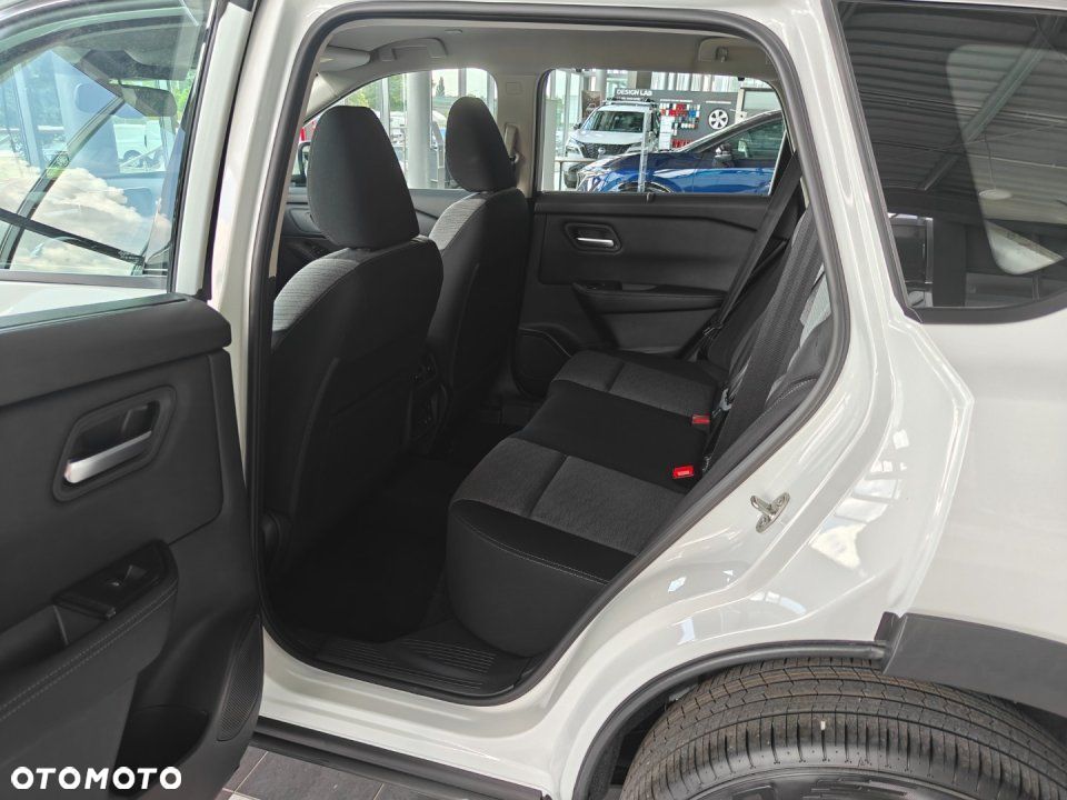 Nissan X-Trail - 11