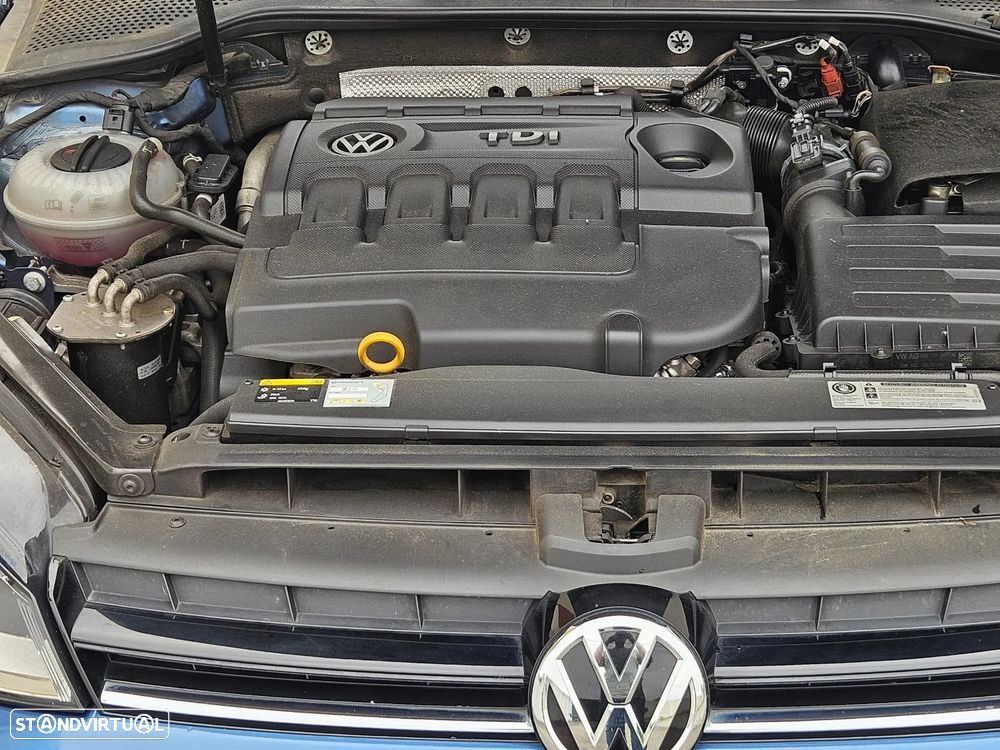 VW Golf 1.6 BlueTDI Cup - 13