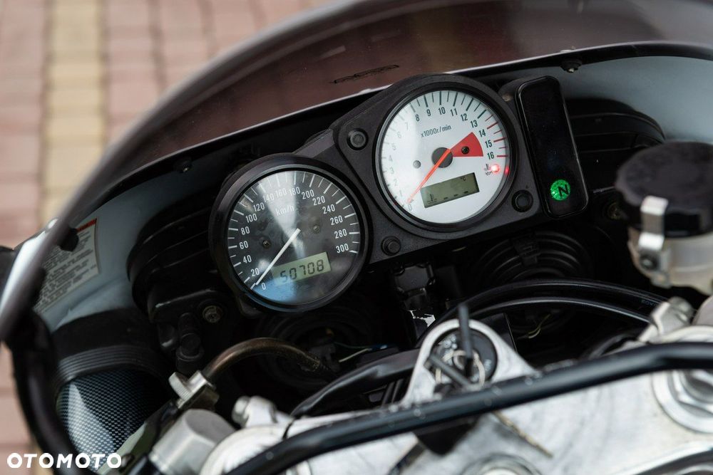 Suzuki GSX-R - 8