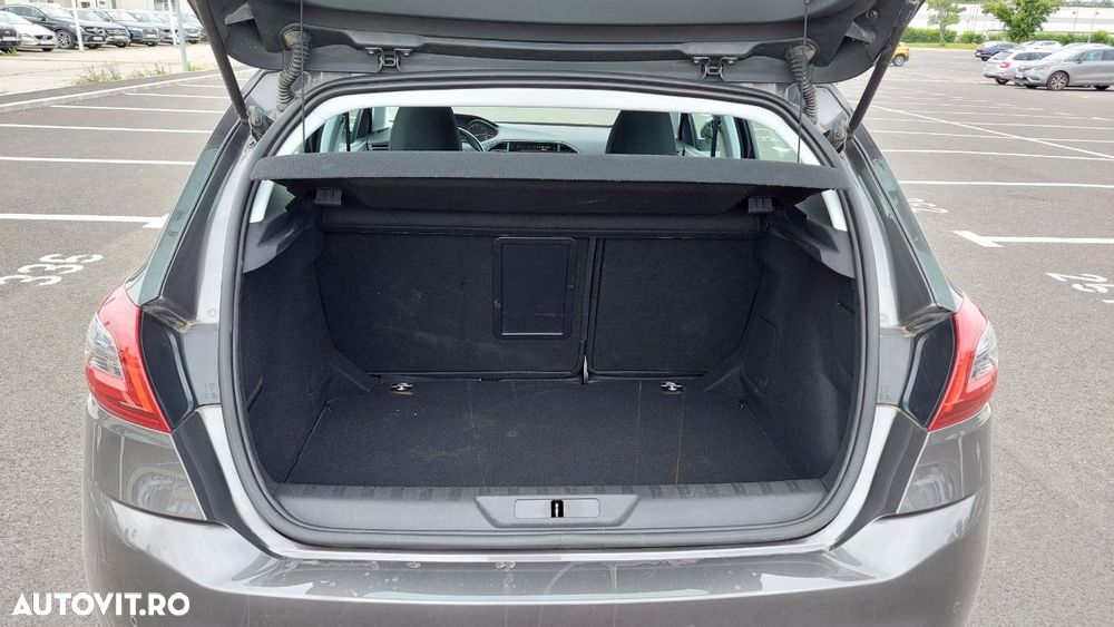 Peugeot 308 - 18