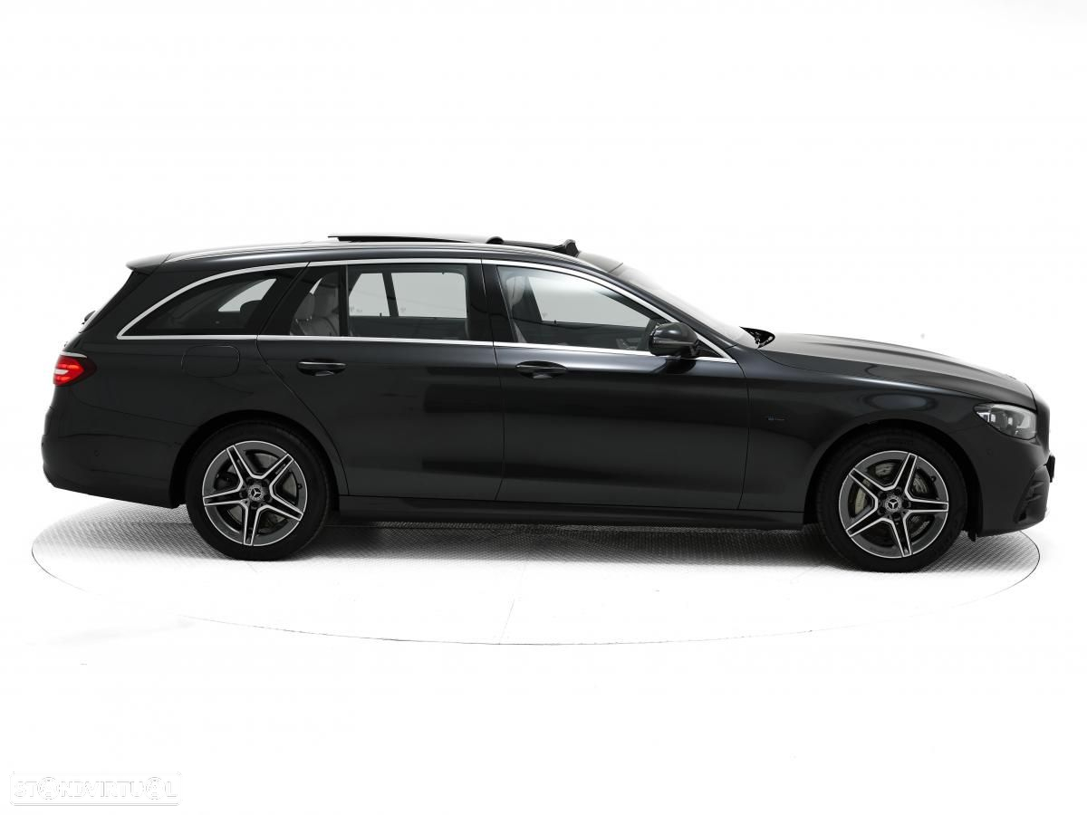 Mercedes-Benz E 300 de AMG Line 4Matic - 2