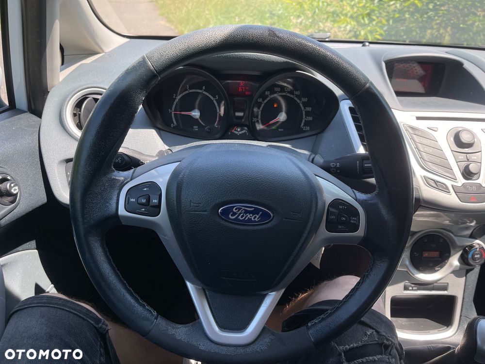Ford Fiesta - 13