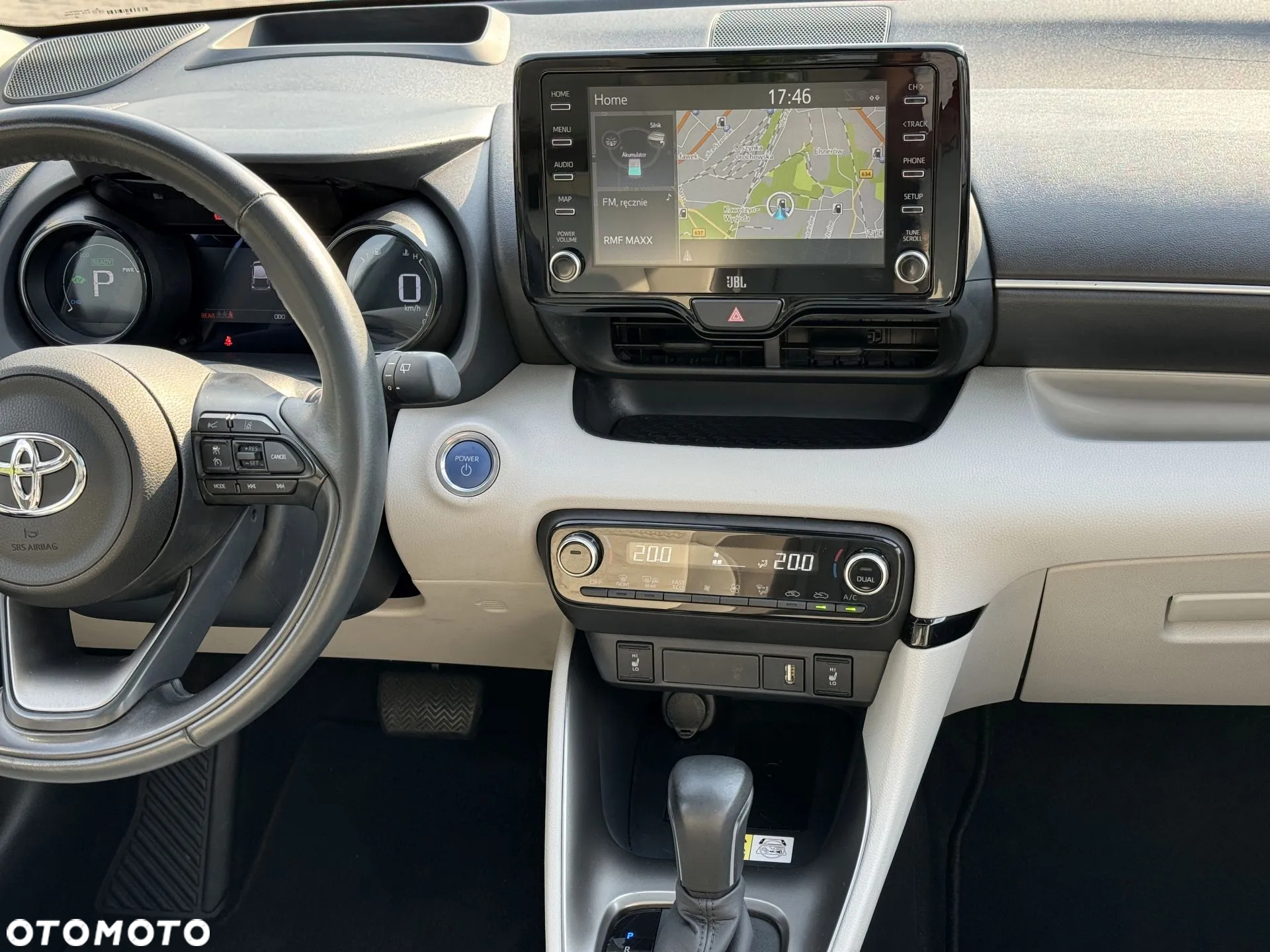 Toyota Yaris Hybrid 116 1.5 VVT-i Black&White - 14