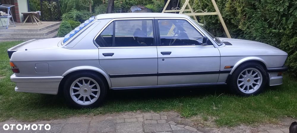 BMW Seria 5 - 12