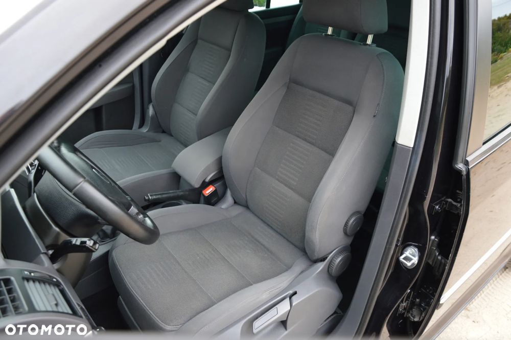 Volkswagen Touran 2.0 TDI Highline - 15