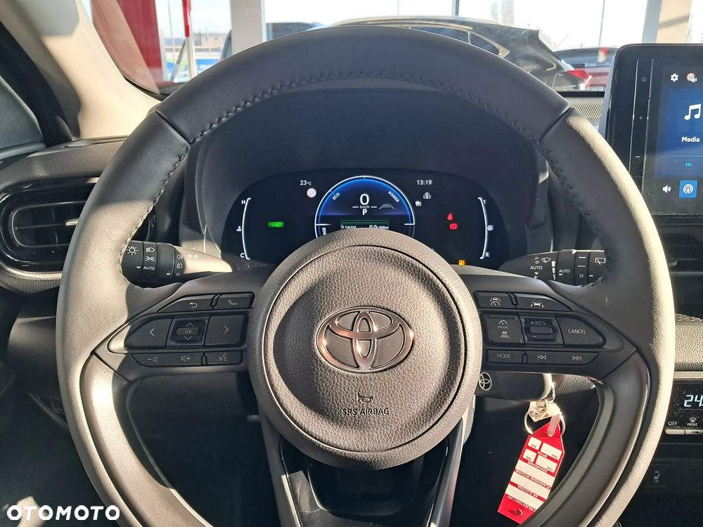 Toyota Yaris Hybrid 1.5 Style - 11