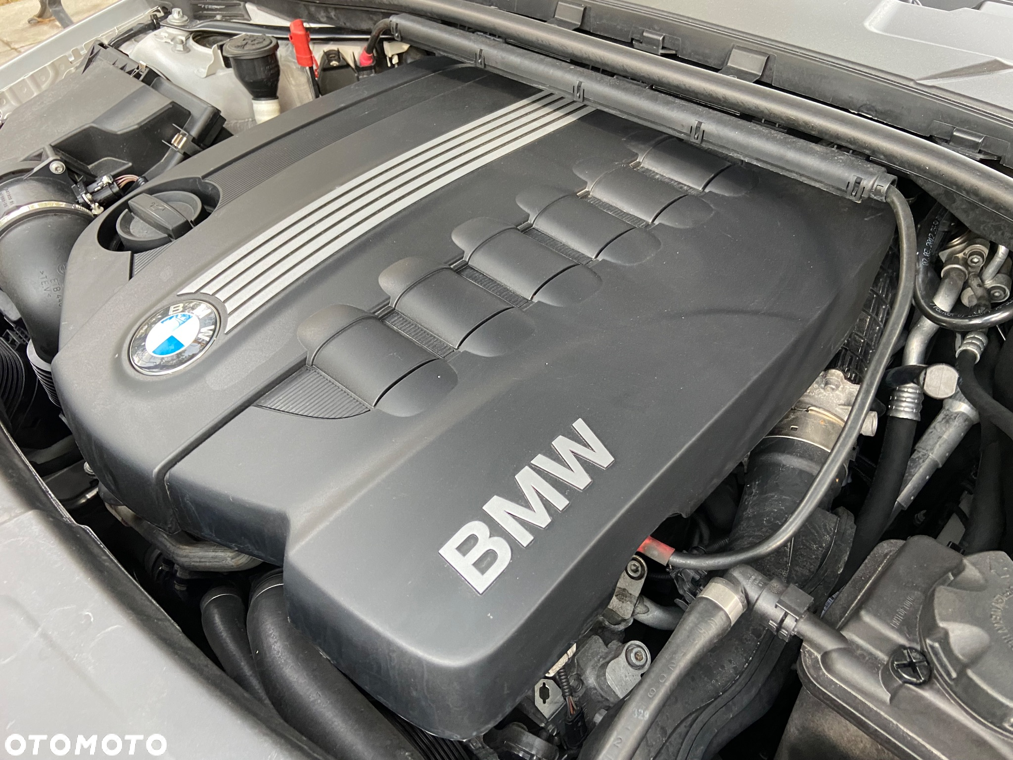 BMW Seria 3 330d DPF Touring Edition Exclusive - 32