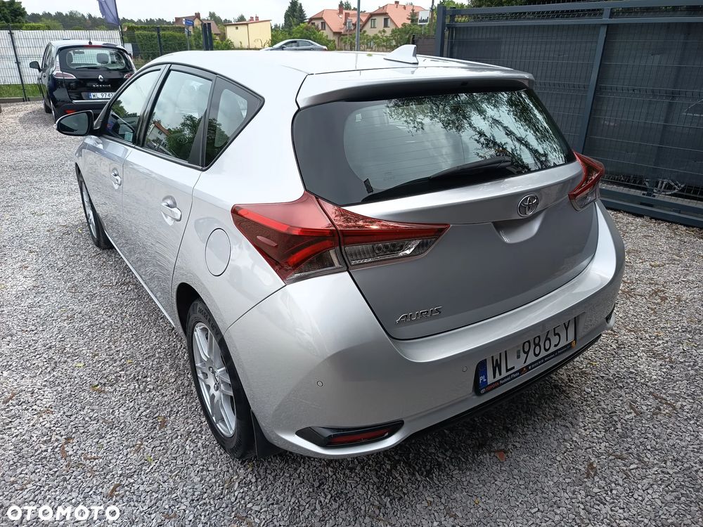 Toyota Auris 1.33 VVT-i Life - 8