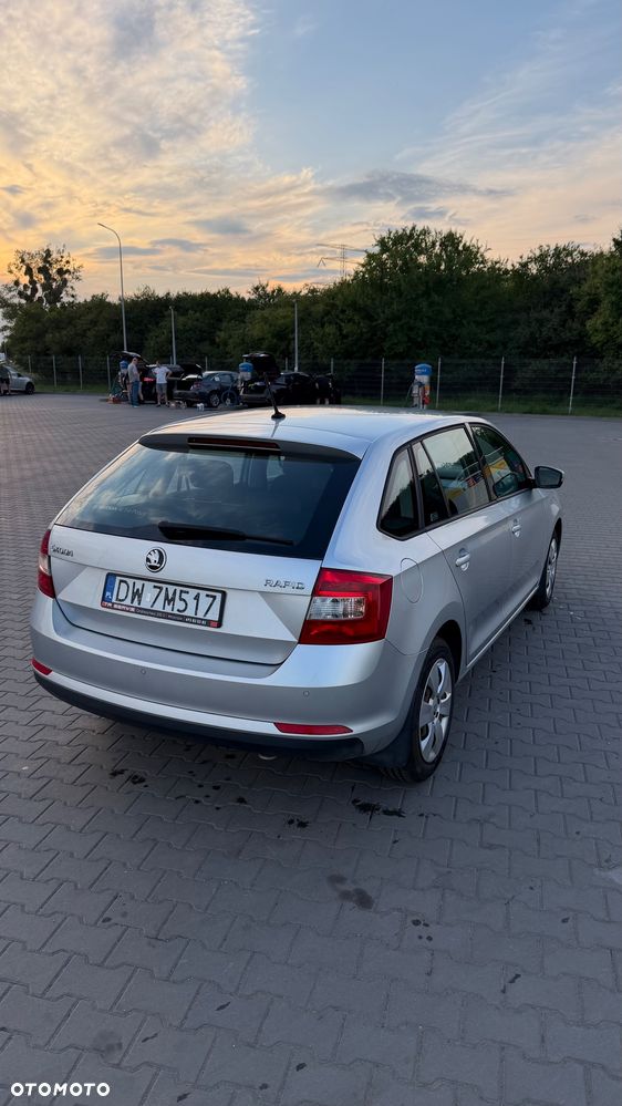 Skoda RAPID Spb 1.6 TDI DPF Ambition - 4