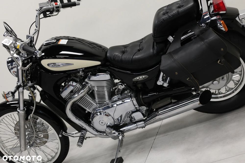 Suzuki VS - 13
