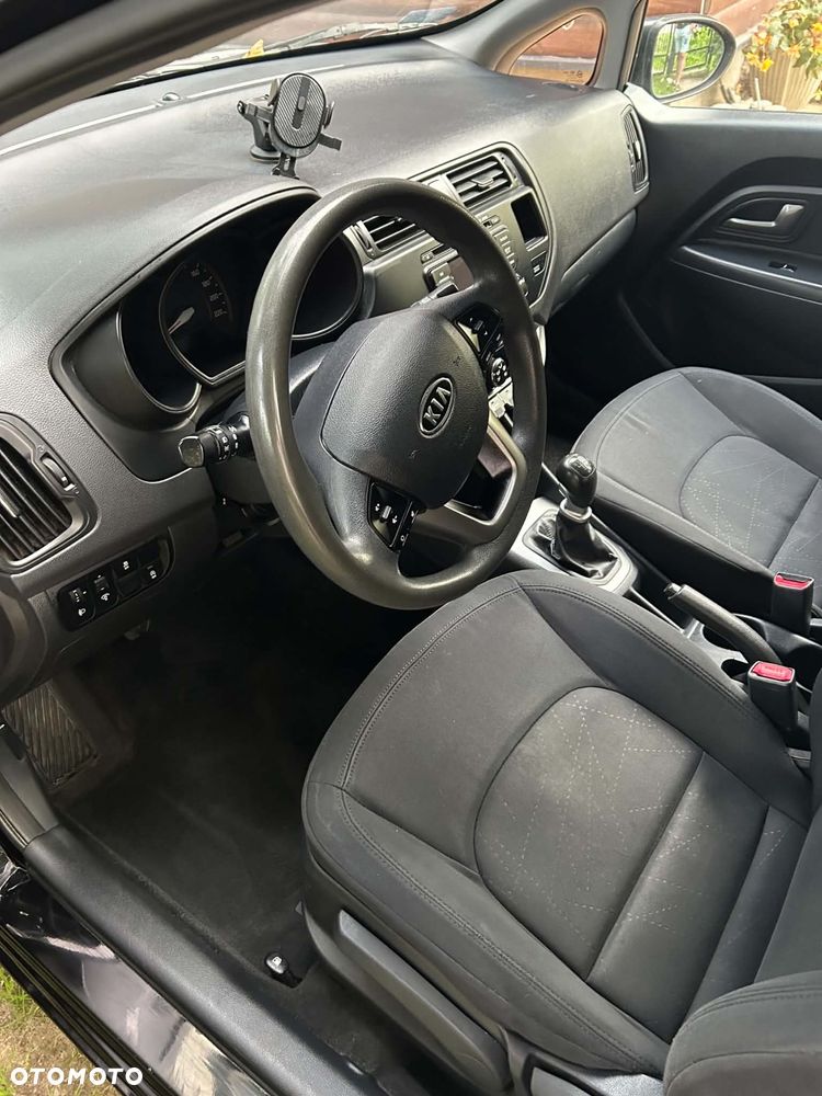 Kia Rio - 6