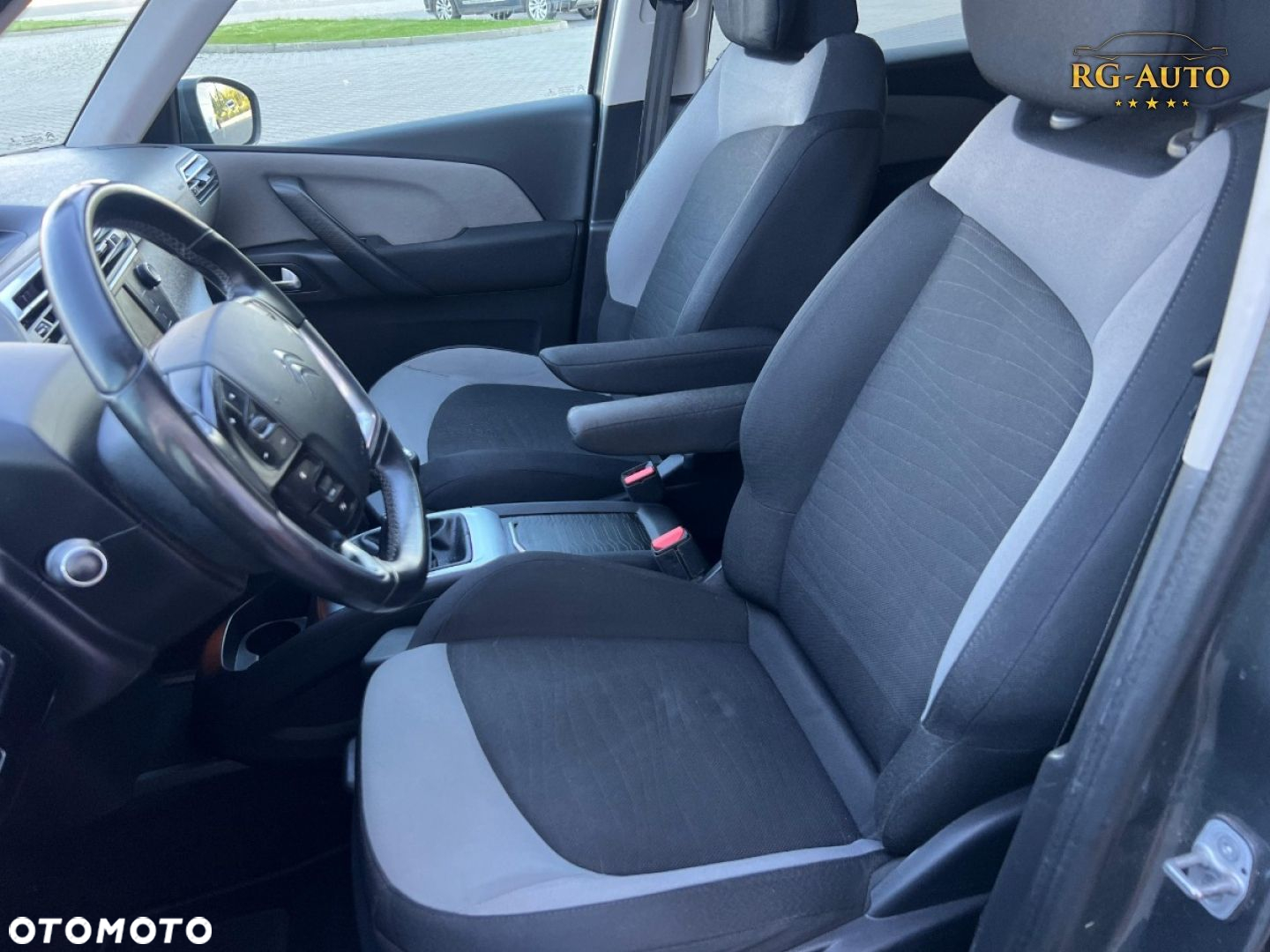 Citroën C4 Grand Picasso - 26