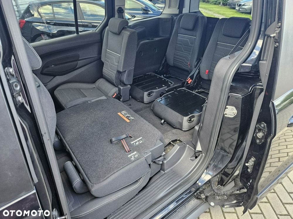 Ford Tourneo Connect Grand - 25